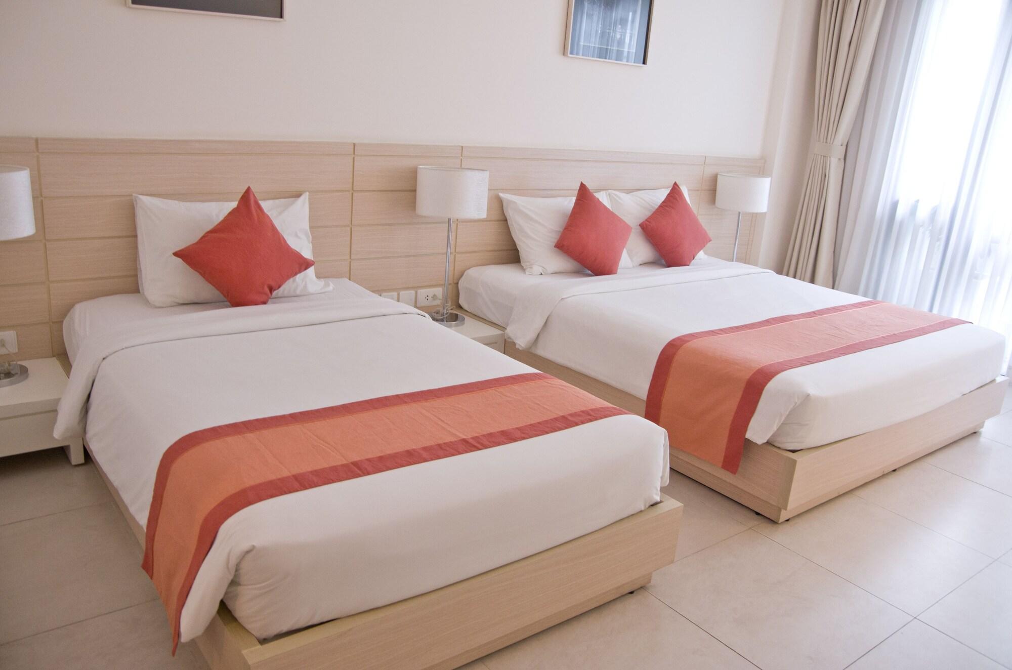 Nhi Phi Hotel Нячанг Экстерьер фото