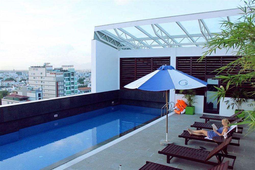 Nhi Phi Hotel Нячанг Экстерьер фото