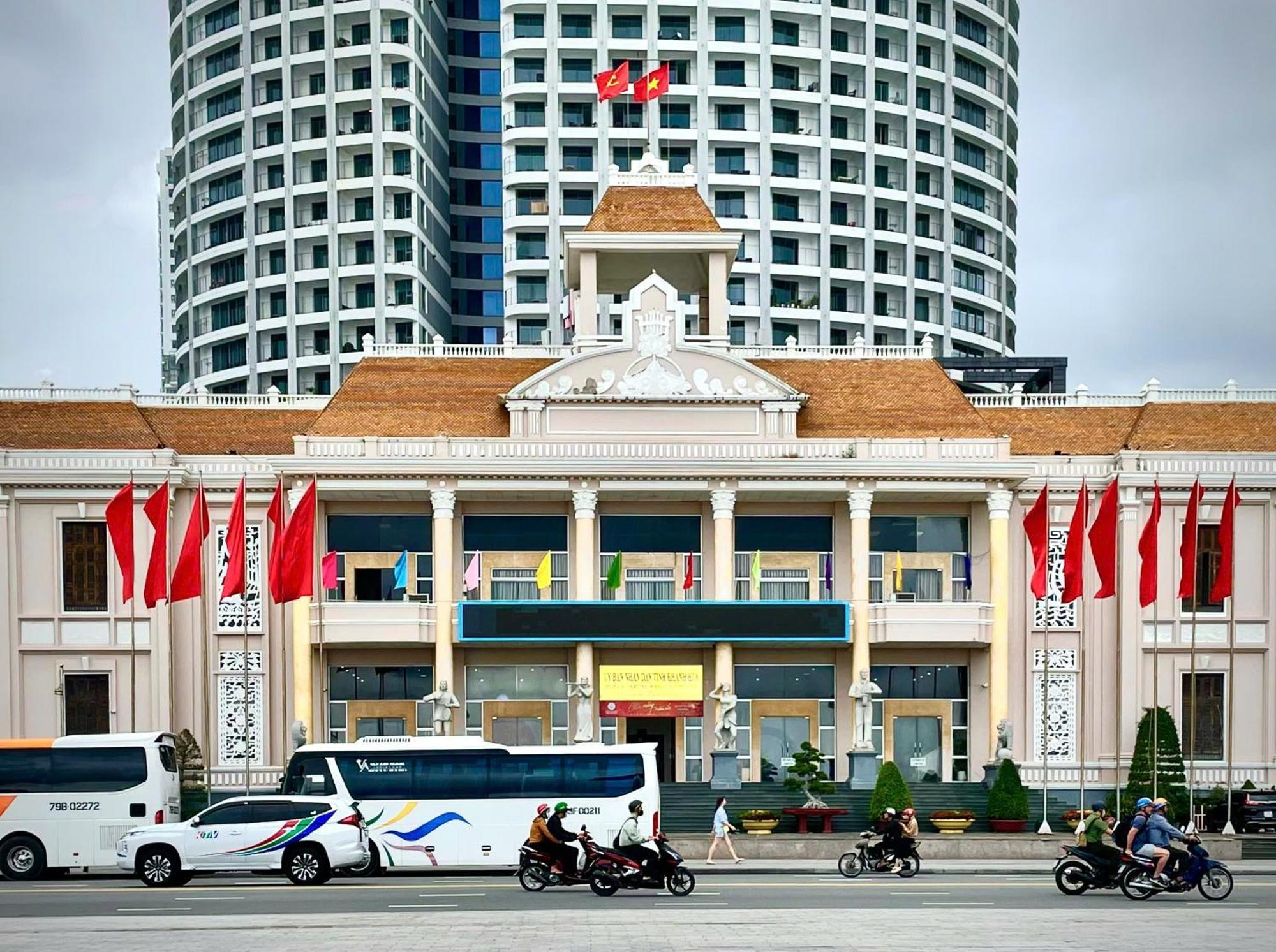 Nhi Phi Hotel Нячанг Экстерьер фото