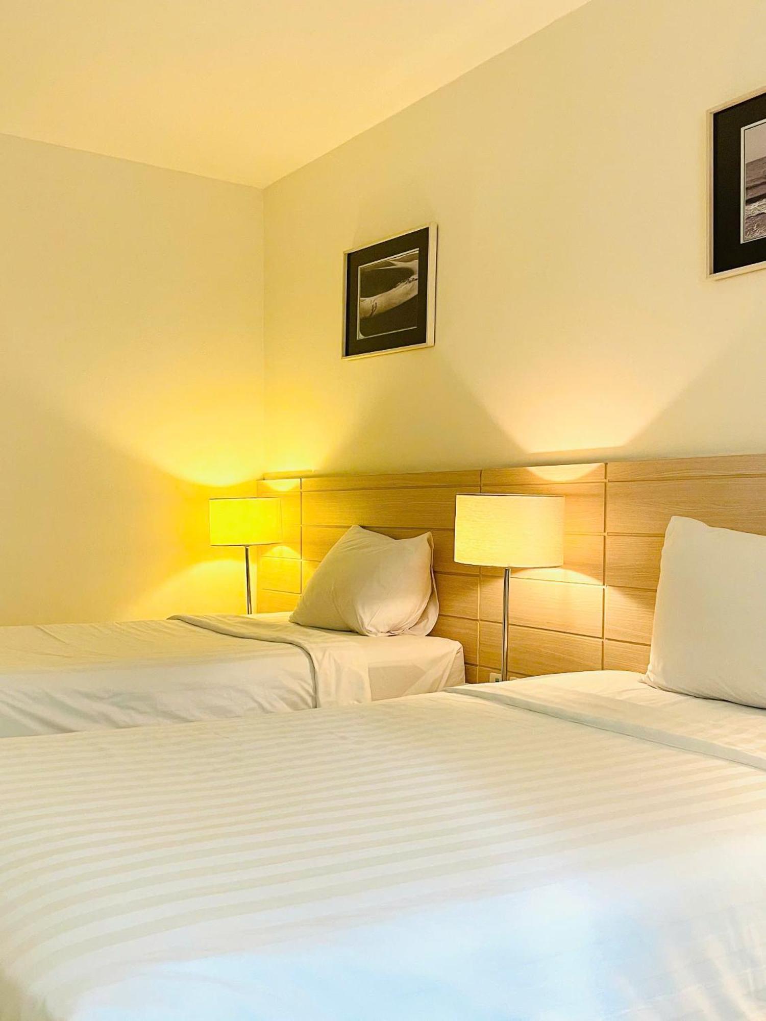 Nhi Phi Hotel Нячанг Экстерьер фото