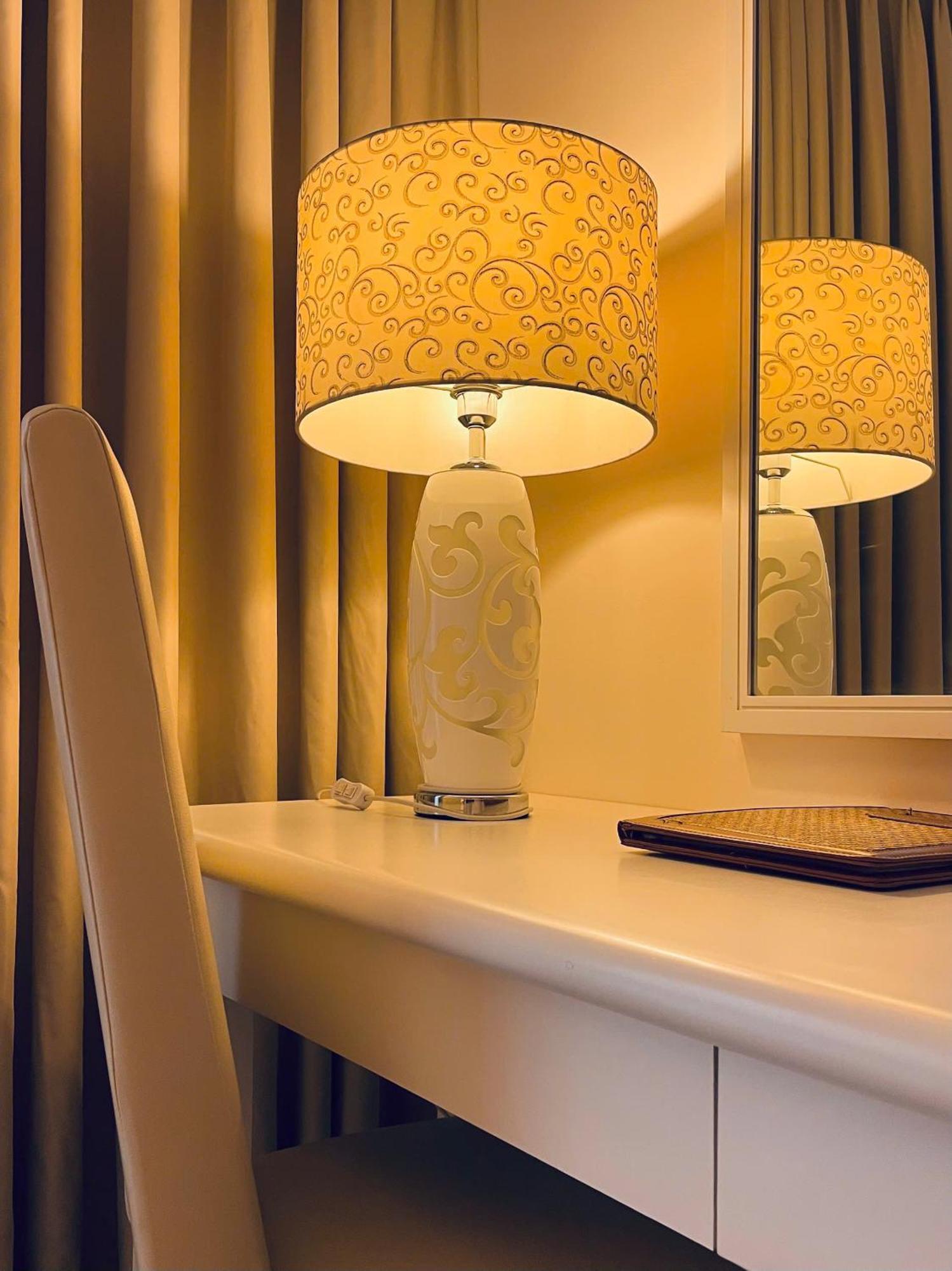 Nhi Phi Hotel Нячанг Экстерьер фото
