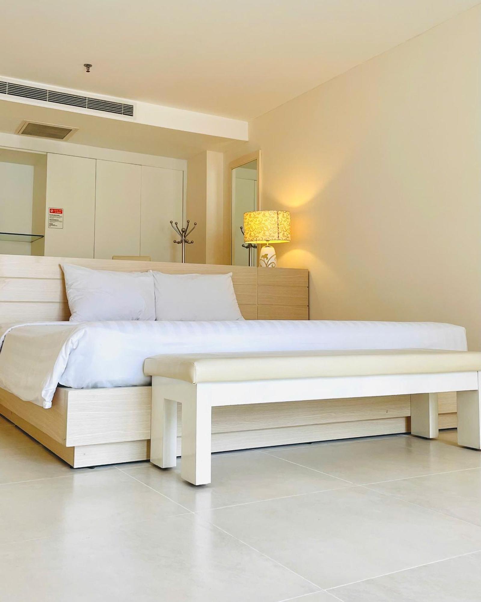 Nhi Phi Hotel Нячанг Экстерьер фото