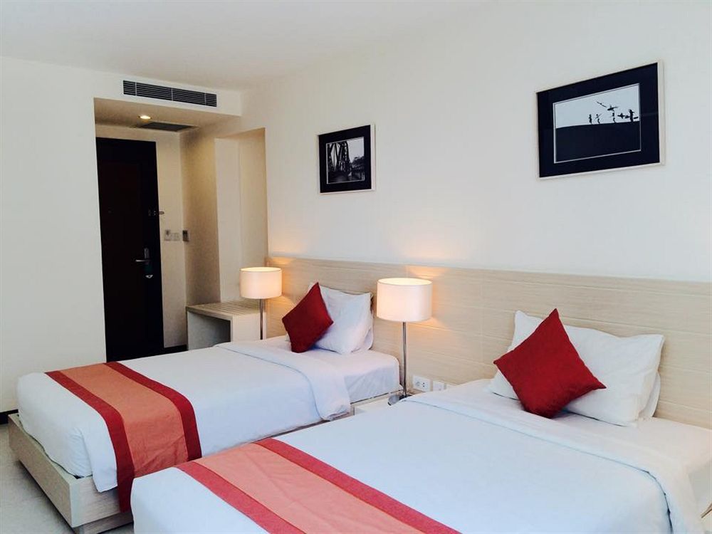 Nhi Phi Hotel Нячанг Экстерьер фото
