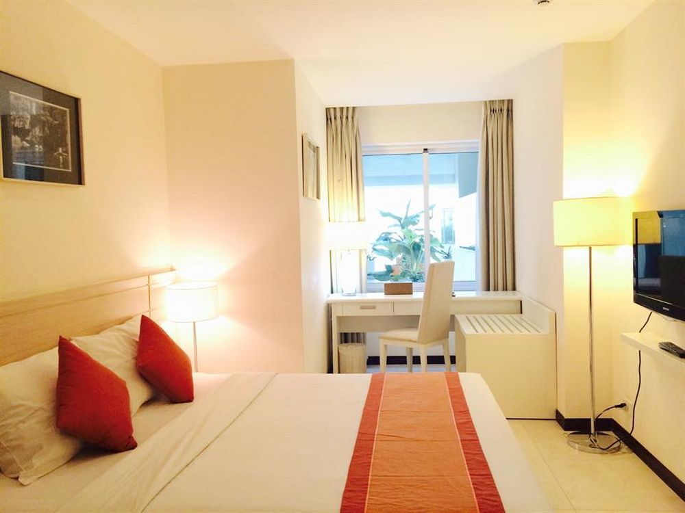 Nhi Phi Hotel Нячанг Экстерьер фото